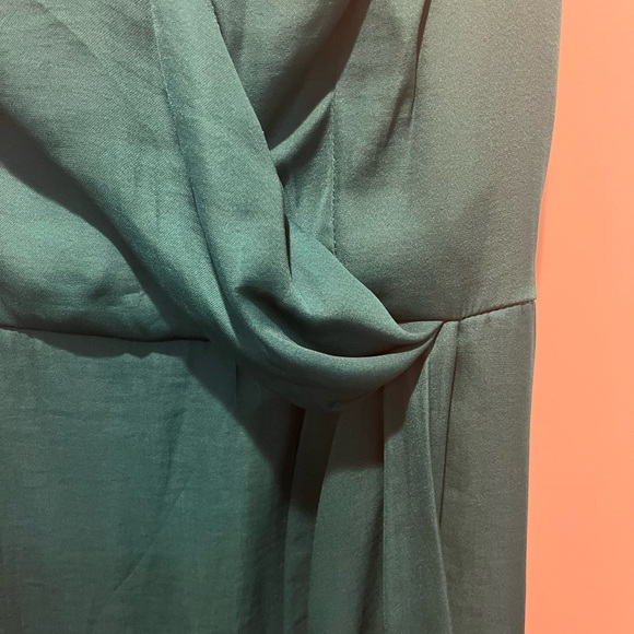 Banana Republic emerald wrap silky dress - Picture 3 of 9